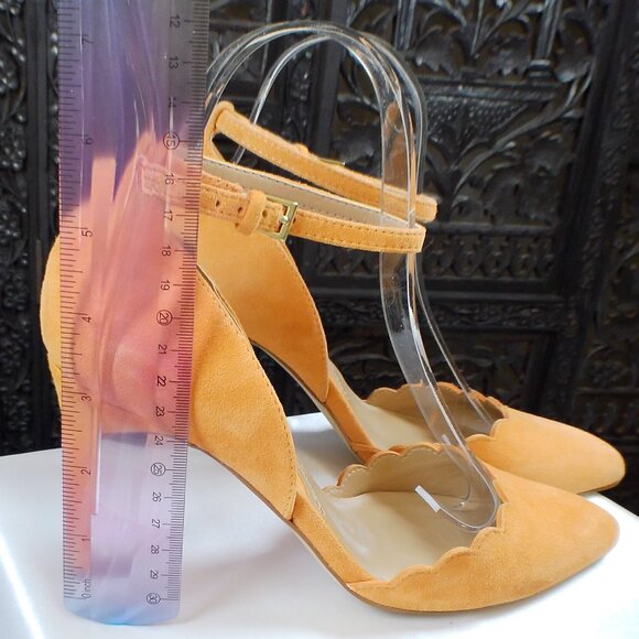 Women's Adrienne Vittadini orange suede heels size 7 - Picture 4 of 4